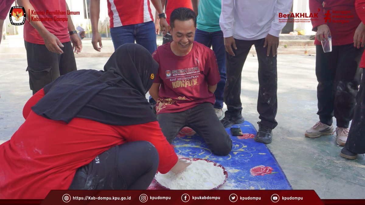 KPUDOMPU's tweet photo. #TemanPemilih. Semarak HUT RI ke-81, KPU Dompu Gelar Lomba Antar Divisi, Perkuat Kebersamaan dan Semangat Demokrasi

Info lebih lanjut klik link di bawah ini 👇👇👇👇

https://t.co/Vvr3JGtpSy

@KPU_ID
@KpuNtb
#KPUMelayani
#KPUKabupatenDompu https://t.co/asY1bUCgag