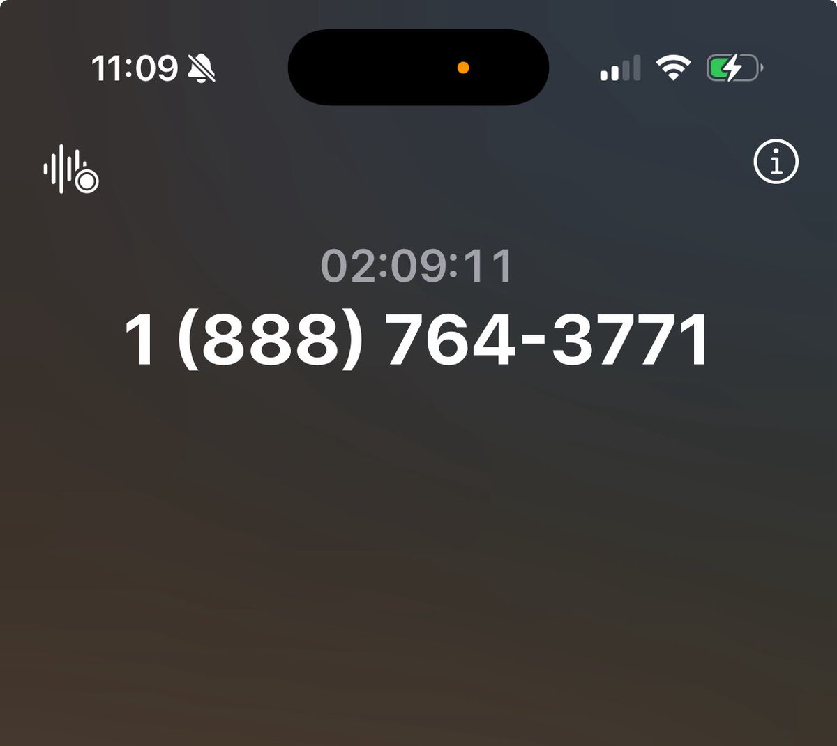 TFCin110's tweet photo. @RogersHelps @coreyherscu Can you DM me as well to alleviate my frustration? https://t.co/IZdMSNAU8y