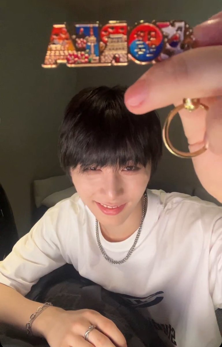 tisswiss8's tweet photo. 이런애국아니면애국이라고하지도마셈
광주남자 한태산 제일좋았던날이 가슴팍에 태극기달고 무대한날이라는게 진짜좋아아… https://t.co/TggwRjuxyn