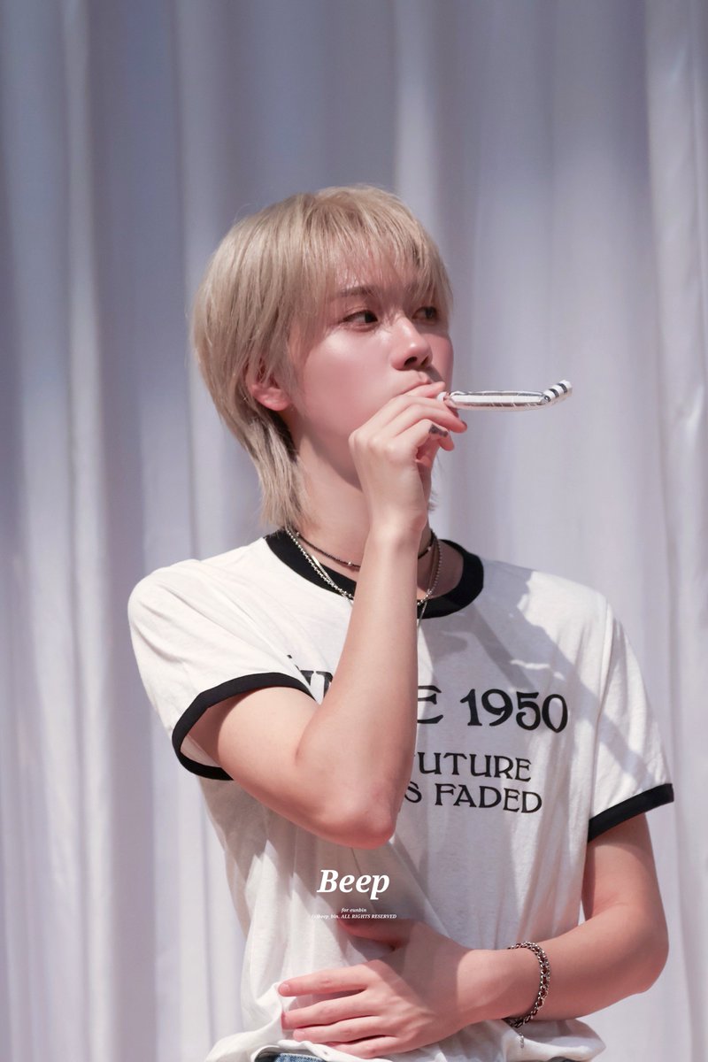 beep_bin's tweet photo. 260814 위드뮤 팬사인회 HQ

🫧

#은빈 #EUNBIN
#에스플릿 #Splayit https://t.co/0YpyPHVL2v