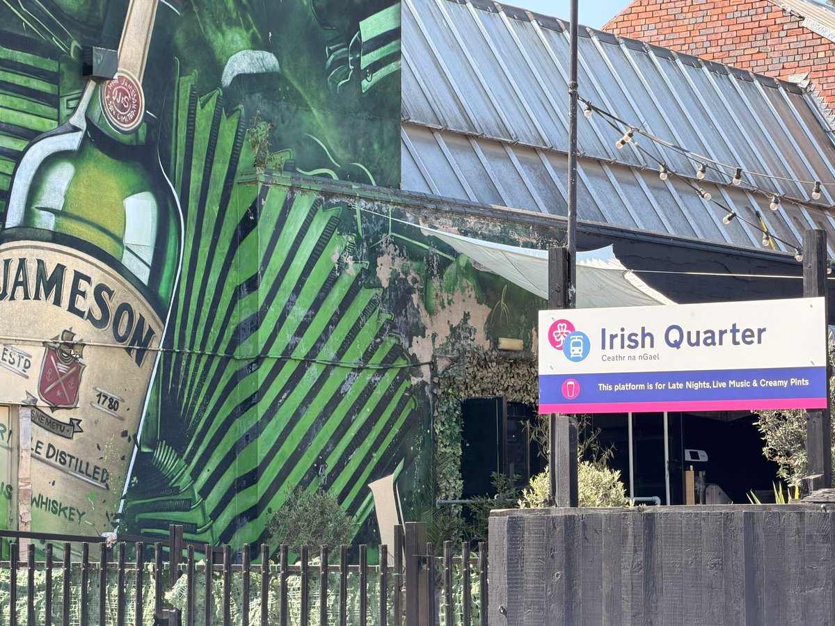 ReissOmari's tweet photo. Loving this little nod to the Metro at @nortons_digbeth, really cool idea!

“This platform is for Late Nights, Live Music &amp; Creamy Pints” 🍺 https://t.co/GeYfhQnWgK