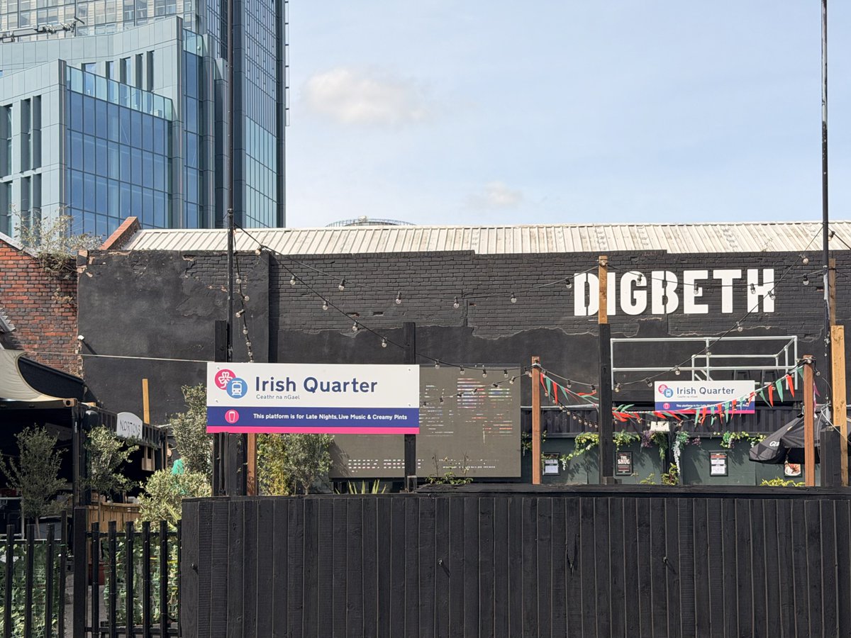 ReissOmari's tweet photo. Loving this little nod to the Metro at @nortons_digbeth, really cool idea!

“This platform is for Late Nights, Live Music &amp; Creamy Pints” 🍺 https://t.co/GeYfhQnWgK