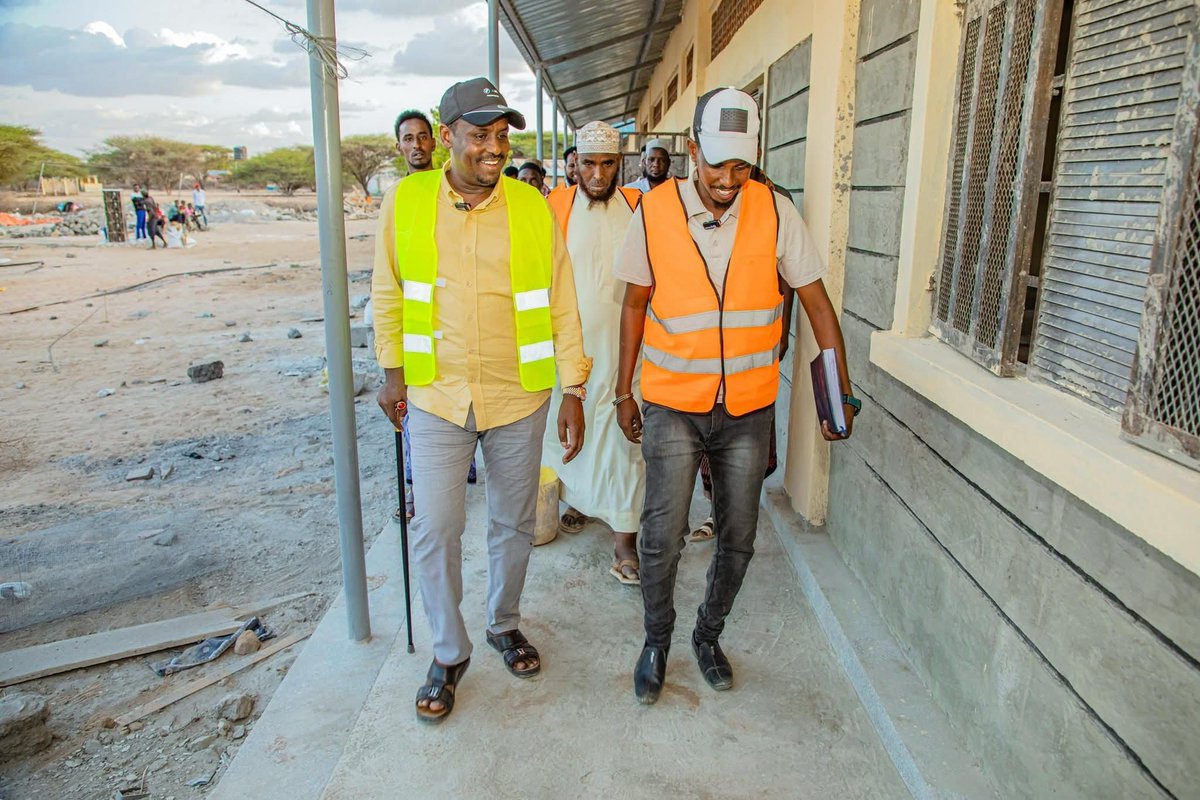 Iyyesa's tweet photo. Hon. @Moadow's leadership is driven by service;where public resources are managed with prudence; and where every one takes part in decision-making.
We are certain sensible people of wajir south will automatically re-elect such unique leader without second thoughts doubts. https://t.co/xd1cavIS5a
