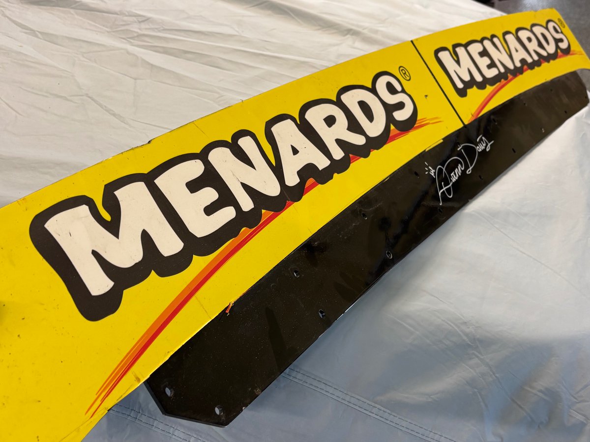 CGmotorsportsFL's tweet photo. REALLY COOL GIVEAWAY!
We’re giving away an official ARCA Menards Series spoiler autographed by Quinn Davis! 

A real piece of racing memorabilia that would look pretty awesome hanging in your garage, race shop, office or man cave.

HOW TO ENTER:
🏁 Follow City Garage Motorsports
🏁 Like the post
🏁 Share this post
🏁 Tag a friend in the comments

Every comment/tag counts/support counts as an additional entry!

We’ll randomly select one winner to take home the autographed ARCA Menards Series spoiler at our season finale at Bristol!

Good luck, and thanks for supporting the entire CGM team! We can’t do it without you!
Let’s Go Racing!