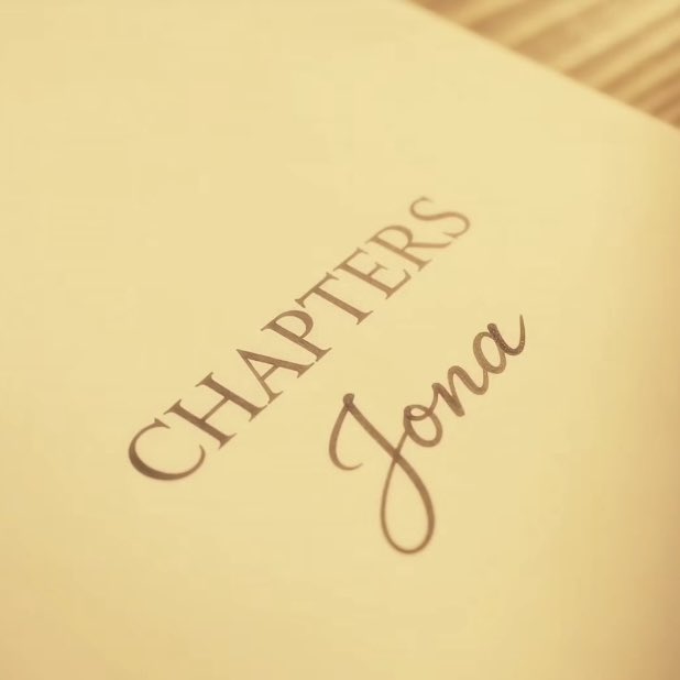 Certified_jona's tweet photo. Jona #Chapters 💛 https://t.co/gzCGvm1QvH