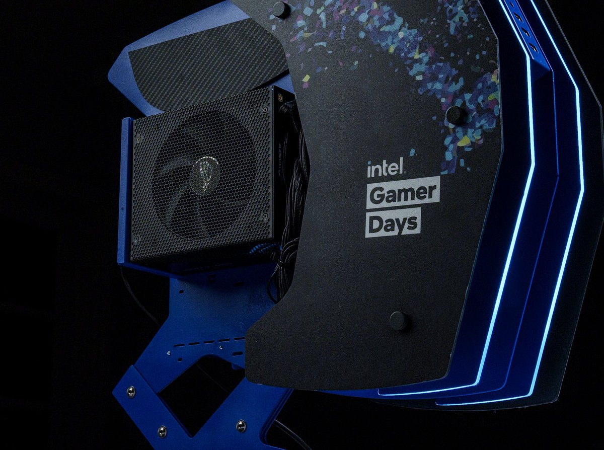 pcwerkz's tweet photo. 🔥 INTEL GAMER DAYS IS HERE! 🔥

Today we’re celebrating Intel Gamer Days at Newegg GamerZone with a brand-new custom build featuring the Intel Core Ultra 7 270K Plus! 🖥️⚡

And the best part… WE’RE GIVING THIS PC AWAY! 👀🎁 enter here 

https://t.co/4ivf81tHtG https://t.co/XmHINydYtA