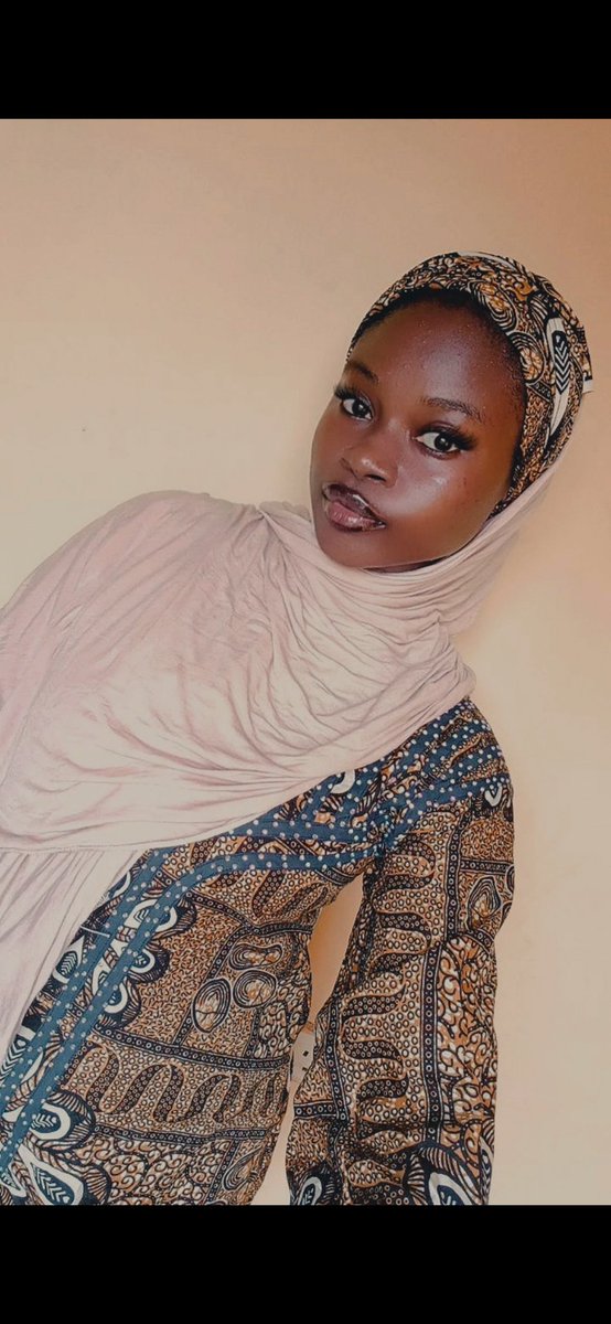 Ola_torerah's tweet photo. Existing, softly🥺❤️🌸 https://t.co/Cbjn5MP49c