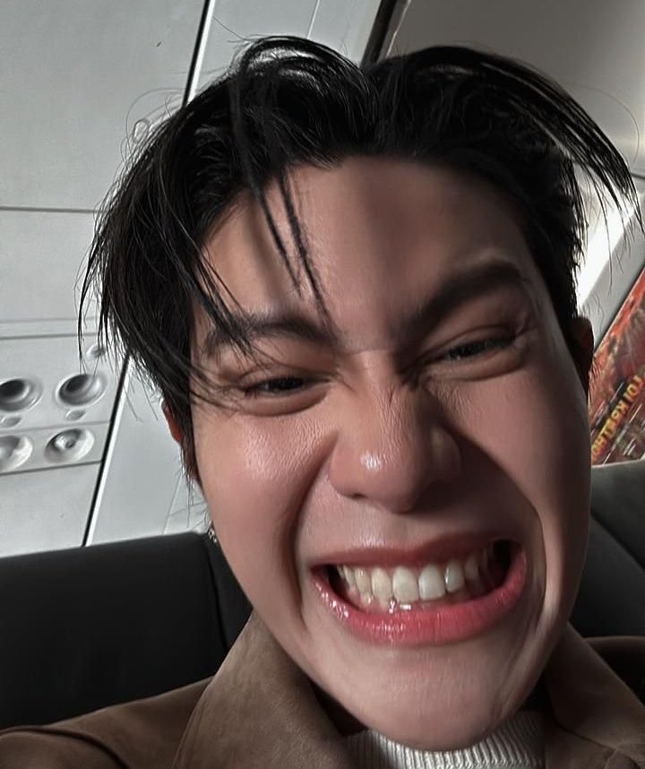 matcha_chai's tweet photo. My lovelies pls never change😭 https://t.co/HnanTjxKQz