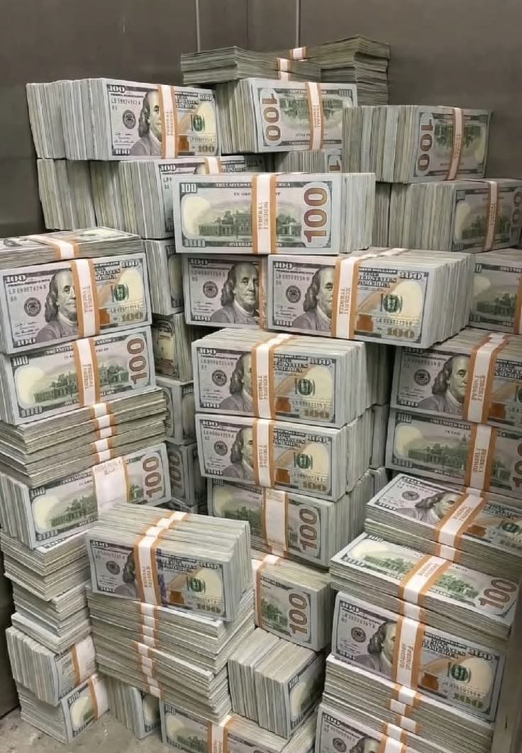 VirtuoseWeb3's tweet photo. If someone handed you $1,000,000 today, what would be the very first thing you'd buy? https://t.co/Ib7Gs9pQvN