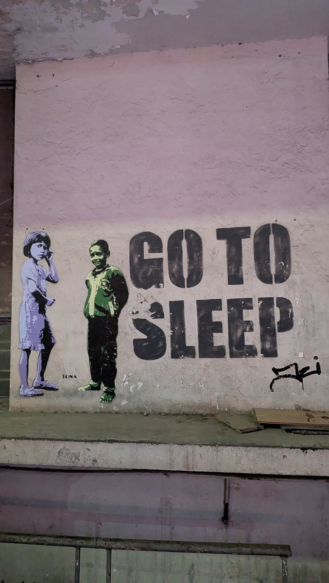_Ved15's tweet photo. Church Street walls got me feeling sleepy now? https://t.co/UDTFw1GmFK