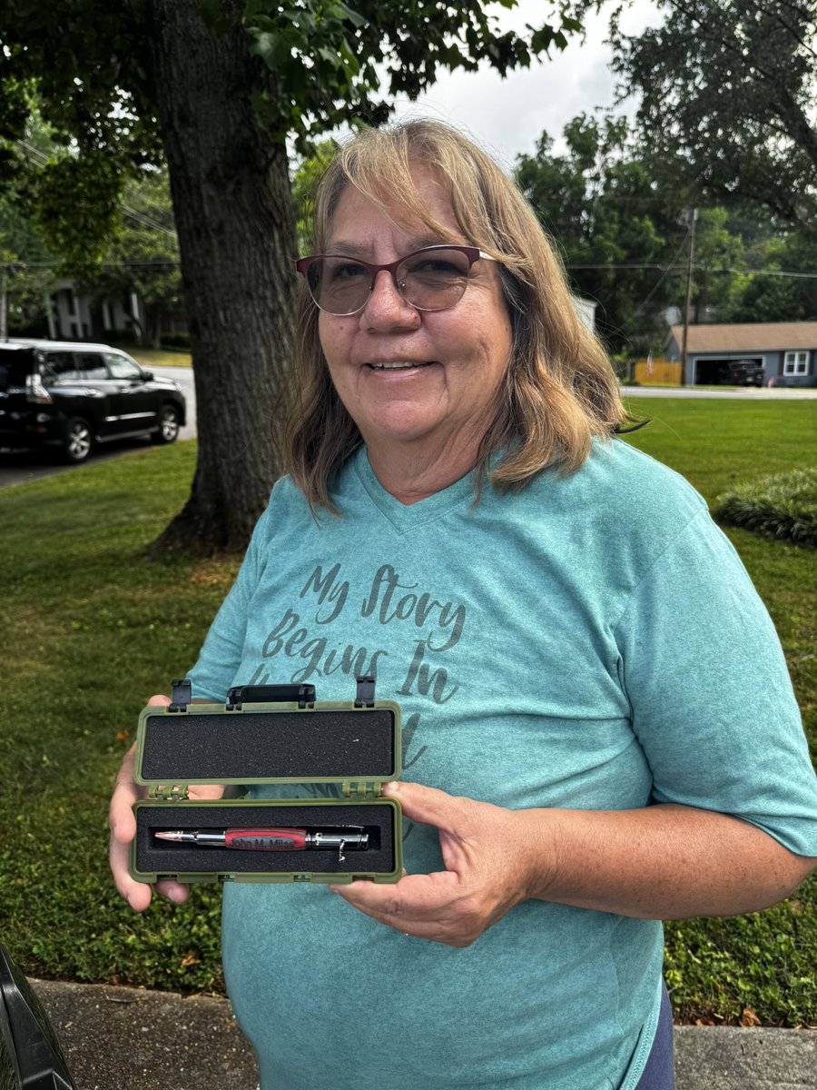 carpenterpens's tweet photo. Come get your new favorite pen!
Tonight on HSV Courthouse Square.
We will be across from Jimmy John’s. https://t.co/wsP7DzNYyz