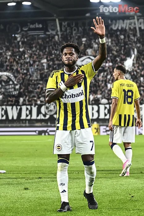 _bky's tweet photo. Rekor puan sezonunun  en değerli oyuncusuydu. 

O “Sensiz olmaz” döneminde Stupid Referee attı. Bir de Galatasaray’a efsane gol attı. Olmayacak işler…

Yaz başında orta saha bolluğu ve yabancı kuralı nedeniyle gideceği belliydi. Yine de iki ayın en iyilerdendi.

Bizim Fred olarak gitti, bence.

Yolu açık olsun.