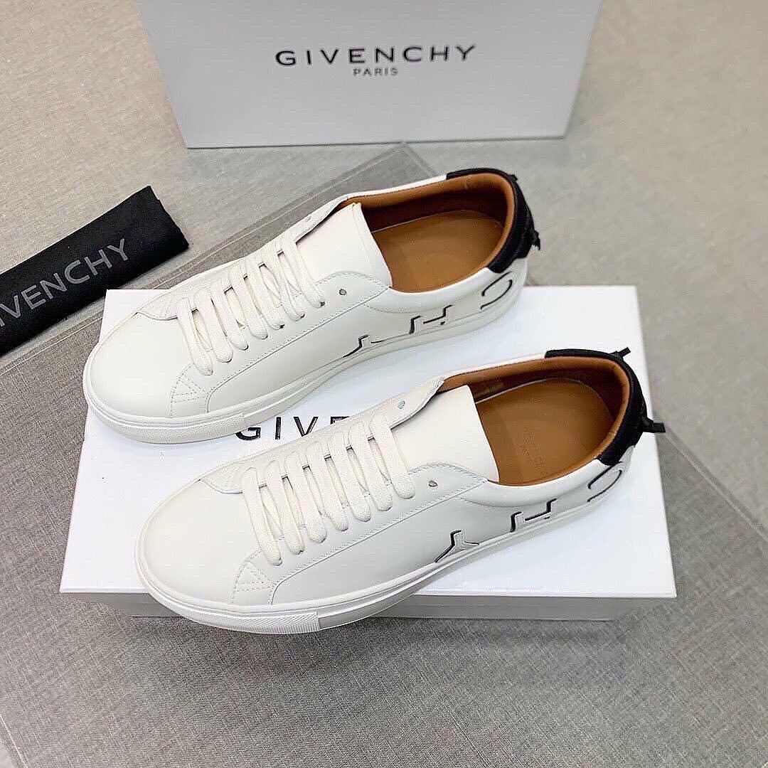 sabdapuan's tweet photo. [ 🎁 delivered to @infinictees's house ]

💌: Happy belated birthday, Arkana! Cece doakan segala hal yang baik-baik menyertai setiap langkahmu di usiamu yang baru ini, juga agar dijauhkan dari segala yang buruk-buruk. Nanti pap kalau sudah buka kadonya, ya!

With love,
Nadine https://t.co/9S88WQYbJa