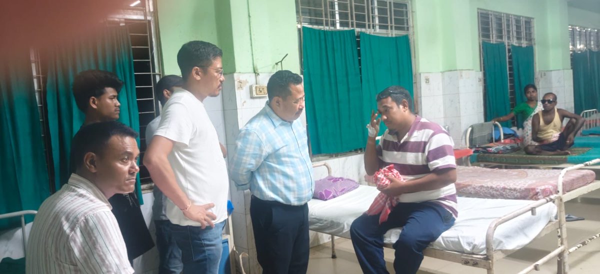 TilakDoley72639's tweet photo. Today, I visited AMCH in Dibrugarh and met the innocent people injured in the Badati–Miming firing incident to enquire about their health. Thankfully, all of them are out of danger and recovering. TMPK stands firmly with them and will extend all necessary medical support. https://t.co/Ku3TRpXhVK