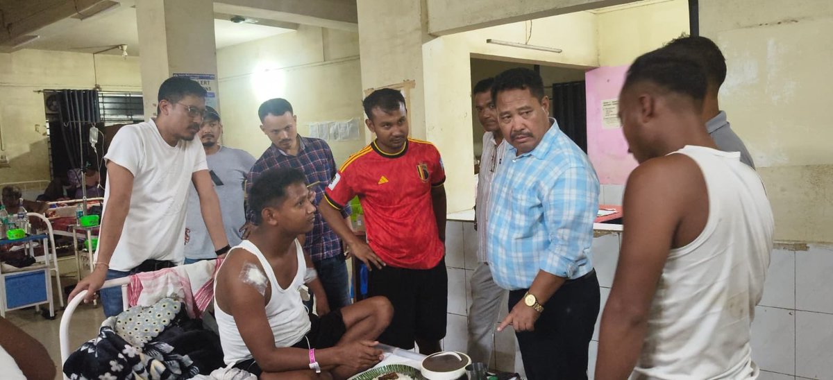 TilakDoley72639's tweet photo. Today, I visited AMCH in Dibrugarh and met the innocent people injured in the Badati–Miming firing incident to enquire about their health. Thankfully, all of them are out of danger and recovering. TMPK stands firmly with them and will extend all necessary medical support. https://t.co/Ku3TRpXhVK