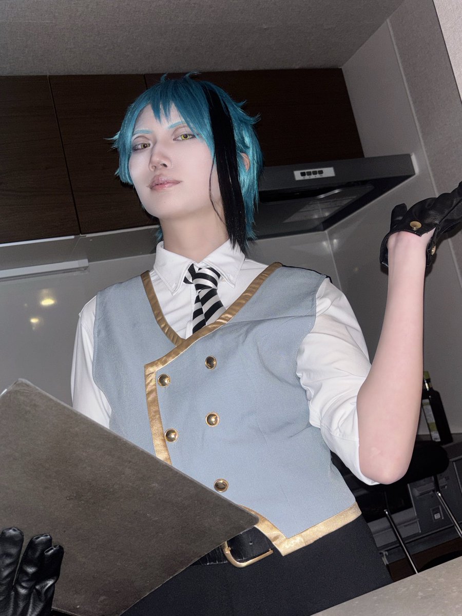 Dancing_nepapa's tweet photo. twst Cosplay 🐬

⚠️ジャケット不足/腕まくり https://t.co/lpmGber39C
