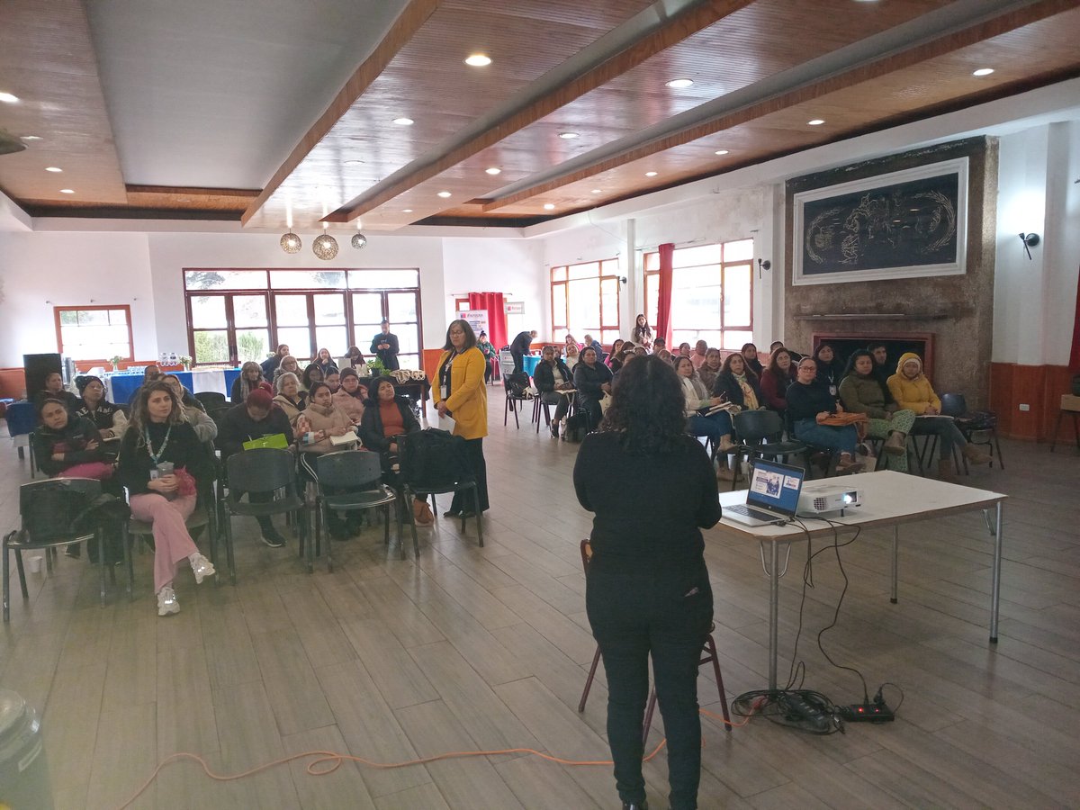 drtohiggins's tweet photo. La DRT O'Higgins, partipa en jornada informativa "Apoya Mujer Migrante", organizado por DR O'Higgins de @MigracionesCL en conjunto con Of. Migrantes de Municipalidad de #Machali. Expone nuestra Coordinadora Juridica Victoria Gaete, sobre "Protección a la Maternidad". https://t.co/n3ytFMlImg