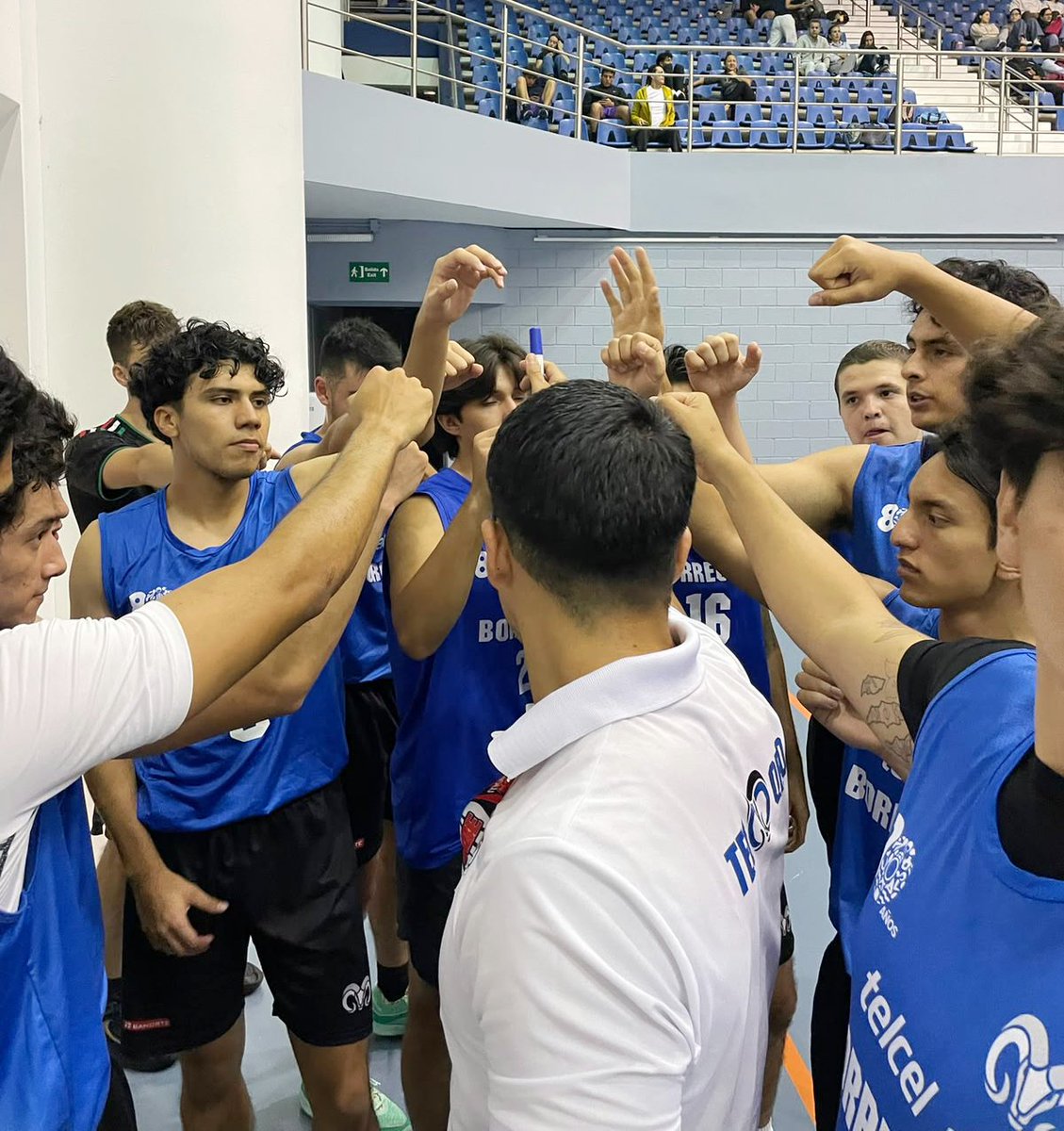 BorregosQRO's tweet photo. 🏀🔥 Borregos Querétaro fue anfitrión de un juego de preparación ante la UAQ, uno de nuestros próximos rivales en la Liga ABE Div. II.

Nuestro equipo continúa trabajando para el inicio de temporada en el mes de septiembre. 🐏💙💪🏀

#SomosBorregos #BorregosQRO #BorregosEnABE https://t.co/qjbn91Czfa