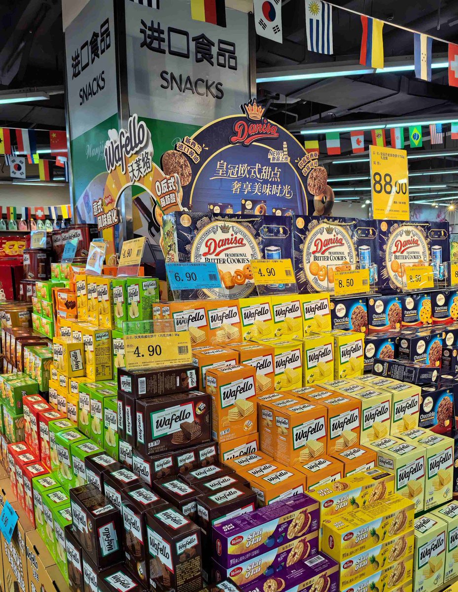 Jacaragh's tweet photo. Just restocked our store with cold iced coffee, pre-packed sandwiches and extra instant noodles to keep you fueled for the busy weekend! Stop by for your go-to quick snacks https://t.co/nULt3g9TL0