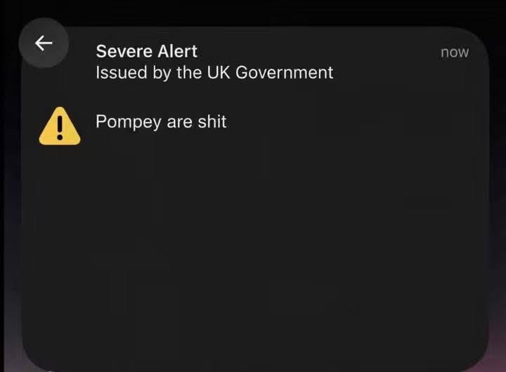 Swanborough888's tweet photo. Anyone else get the warning ⚠️ on their phone?
#saintsfc #govwarning https://t.co/ggVW1dw6SO
