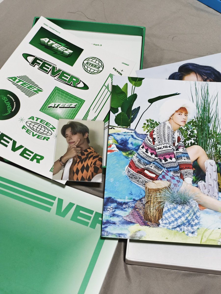 _heyshi's tweet photo. lfb wts ateez unsealed albums and pc bundle from 100 to 500ea‼️ 1,000 if take all‼️

ateez golden hour pt.1 - 500
ateez fever pt.3 (missing 1 pc) - 400
ateez world fin - 500
ateez pc bundle - 100

#ateez #album #photocard #selling https://t.co/mBzCQohQaP