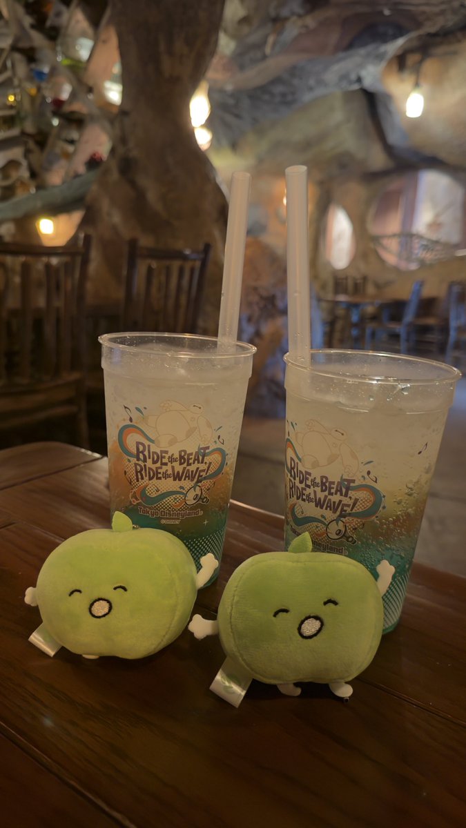 SkR8n's tweet photo. ディズニーでベイマックスのハッピーライド乗ってきた https://t.co/T3ytwzZFbl
