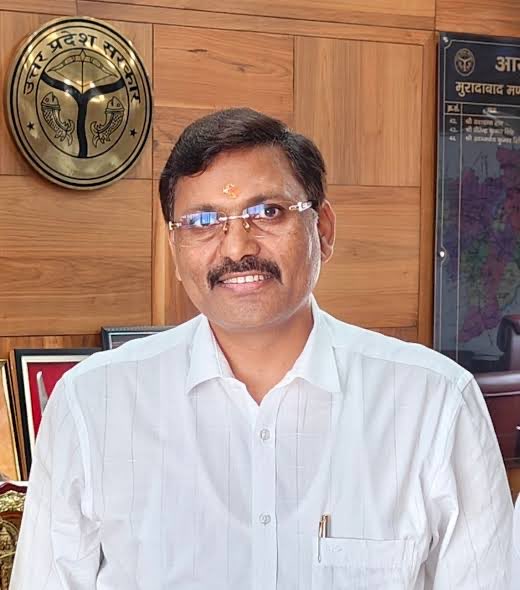 SudarshanNewsUp's tweet photo. केंद्रीय प्रतिनियुक्ति पर जाएँगे IAS आंजनेय कुमार सिंह 

मुरादाबाद कमिश्नर का दायित्व करेंगे हैंडओवर 

यूपी सरकार ने आंजनेय कुमार को रिलीज किया

आंजनेय कुमार ने डेपुटेशन का किया था अनुरोध 

कर्मठ और ईमानदार अफसरों में गिने जाते हैं आंजनेय कुमार सिंह

@ias_aunjaneya @CMOfficeUP @Comm_Moradabad @UPGovt
