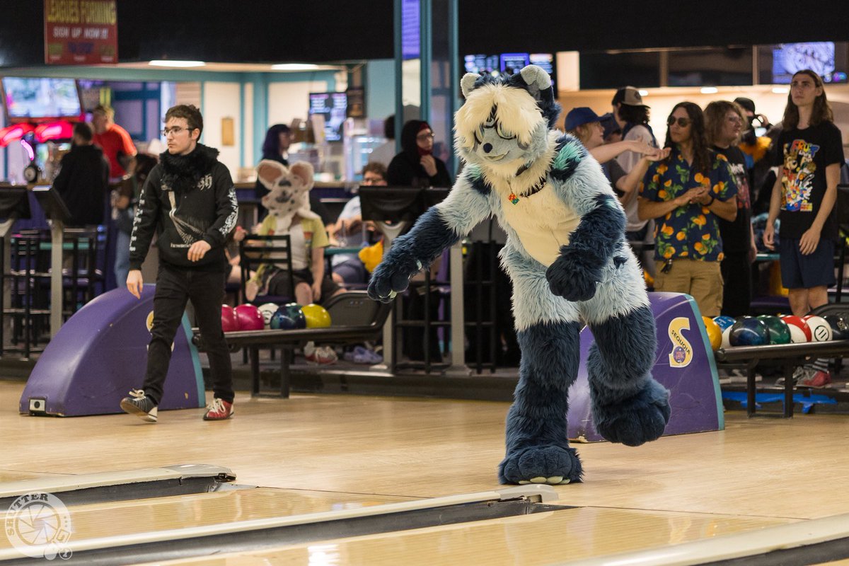kohiwah's tweet photo. how's my form? (´ . .̫ . `)
happy #fursuitfriday ��💙 https://t.co/1smv2K6qbG