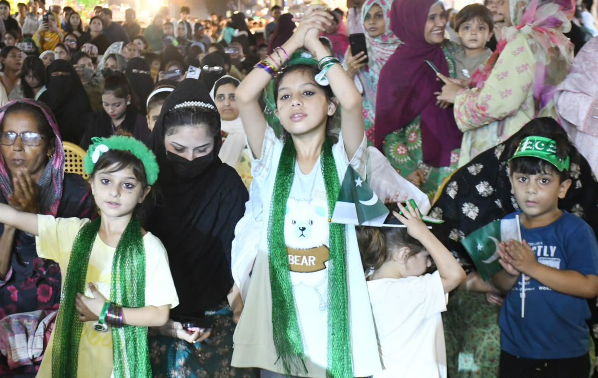 allaboutmqm's tweet photo. Glimpses #MQMPakistan https://t.co/isvDg66iuU