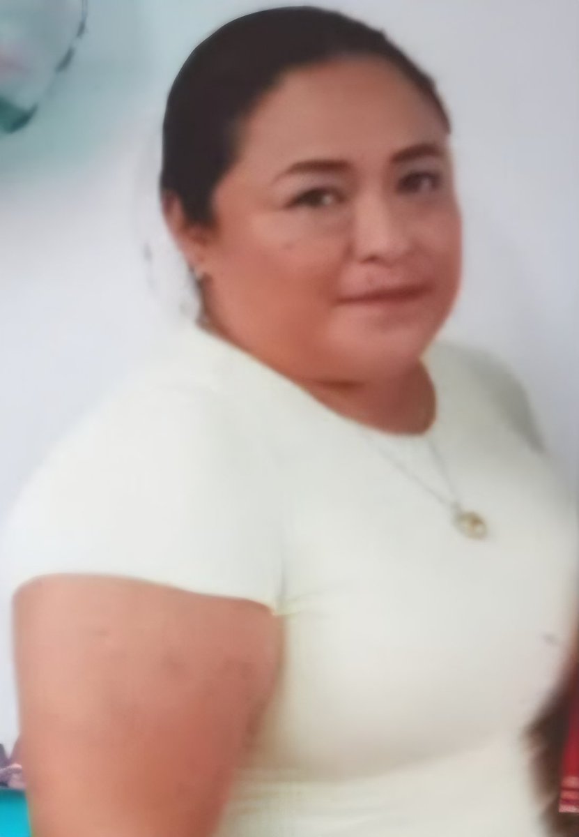 Elcentinelamx1's tweet photo. TUXTLA 

¿Y TÚ, YA COMPARTISTE?

SEGUIMOS BUSCANDO A LORENA ELIZABETH

Lorena Elizabeth Sanchez Hernández salió de su domicilio en la Colonia Juárez, el día domingo y hasta hoy no se sabe nada de ella.
 
📋 Descripción de su vestimenta al salir:
 
- 👕 Playera color fiusha con camiseta n3gra
- 🩳 Shorts con estampado de flores
- 👡 Sandalias
- 🎒 Mochila de color azul
 
🙏 ¡COMPARTE, AYÚDANOS A ENCONTRARLA! 🙏

Cualquier información es valiosa. Gracias por su apoyo y solidaridad.