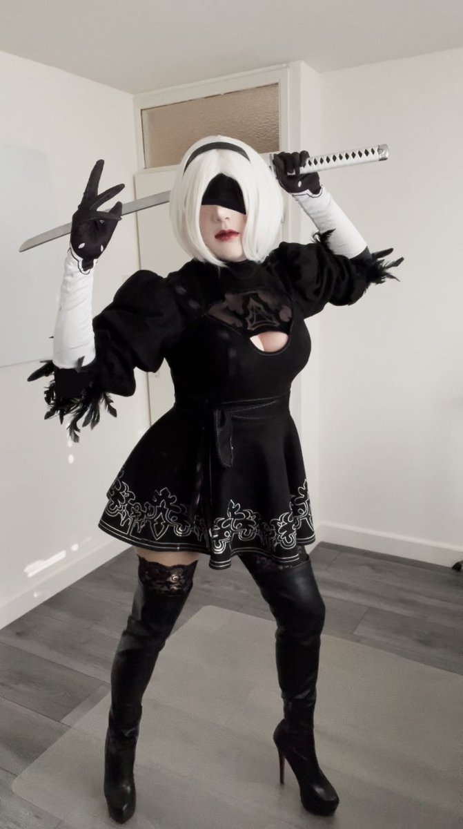 AlanaFemMask's tweet photo. Some of my cosplays #femalemask #femalemasker #silicone #siliconemask #roanyer #cosplay #2b #nier #yor #mononoke https://t.co/8iQcryVVp8