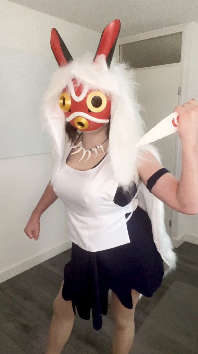 AlanaFemMask's tweet photo. Some of my cosplays #femalemask #femalemasker #silicone #siliconemask #roanyer #cosplay #2b #nier #yor #mononoke https://t.co/8iQcryVVp8