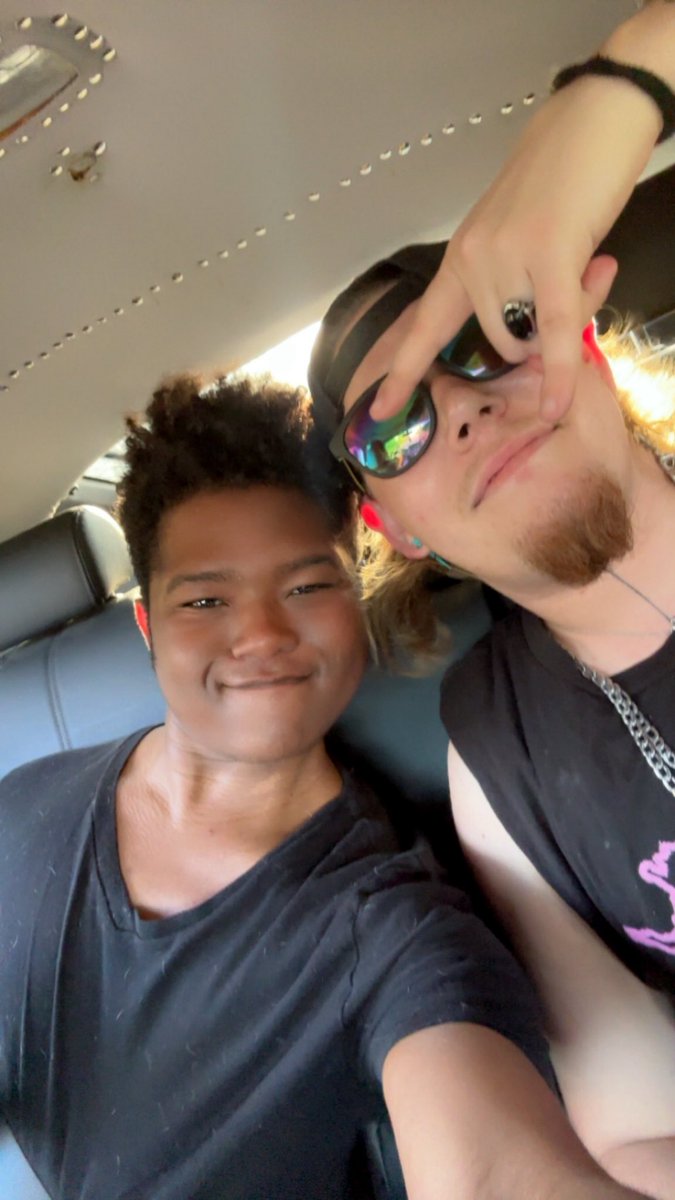 TapesForTony's tweet photo. Hella late, but happy late Birthday to my boy, Danny @prince_thicc I love this guy with all my heart. Here’s to 10 years of friendship, jackass😜💚😂 https://t.co/ItaizaUm6e