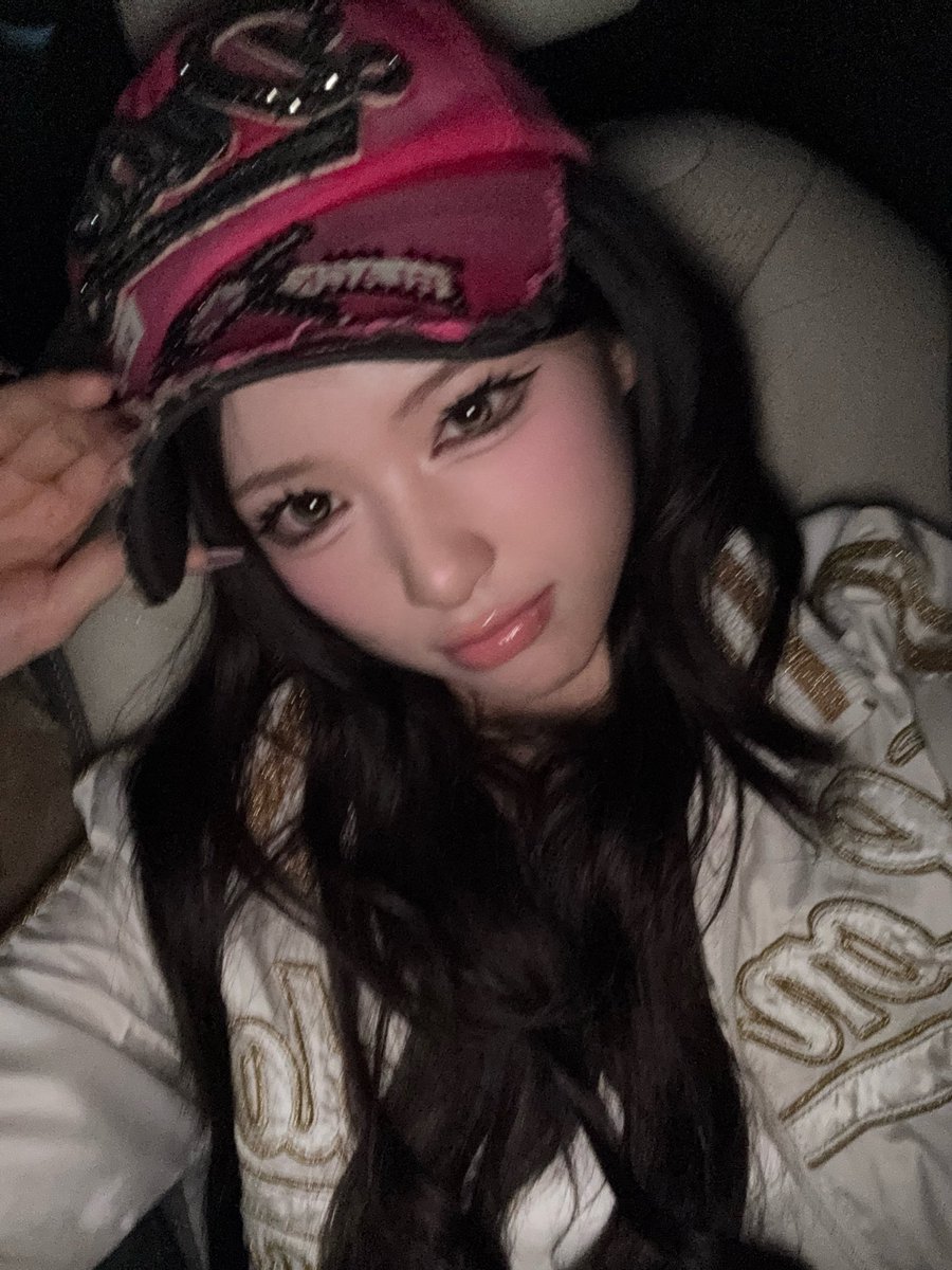lvzear's tweet photo. 까영이 갸루는 반전매력 https://t.co/hSHuyimrZs