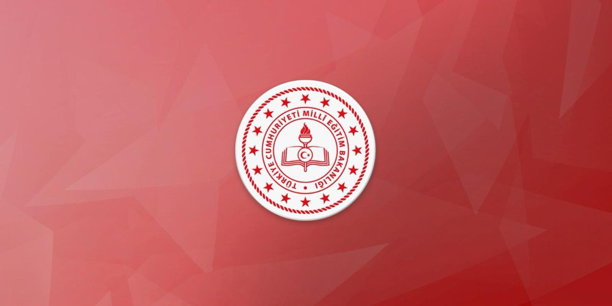 tcmeb's tweet photo. 📢 Millî Eğitim Bakanlığına Bağlı Eğitim Kurumlarındaki Yöneticilik Görevlerinden Ayrılanların, 2026 Yılı Yeniden Görevlendirilmesi Sürecine İlişkin Takvim Açıklandı

🗓️ Başvurular: 28-31 Ağustos
🗓️ Tercihler: 17-21 Eylül
🗓️ Sonuçlar: 25 Eylül

👉🏻 https://t.co/vHPjoCRuk1 https://t.co/5OAY9g4fv0