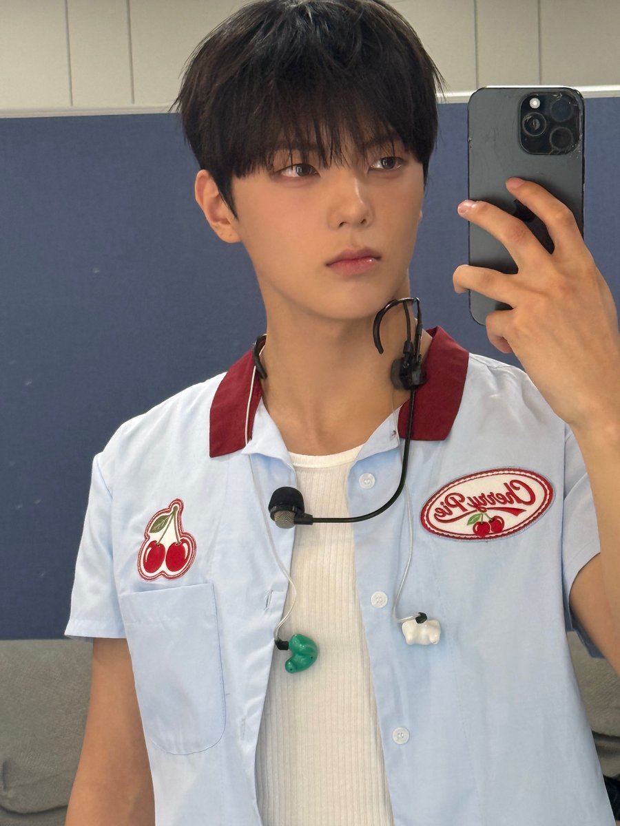 WHIB_ON's tweet photo. #WHIB #휘브 #LEEJEONG #이정 https://t.co/UrvmWUi4Ig