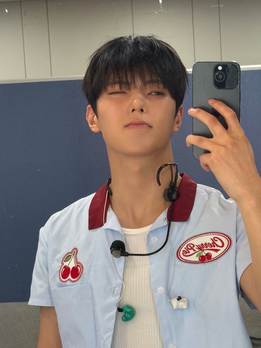WHIB_ON's tweet photo. #WHIB #휘브 #LEEJEONG #이정 https://t.co/UrvmWUi4Ig