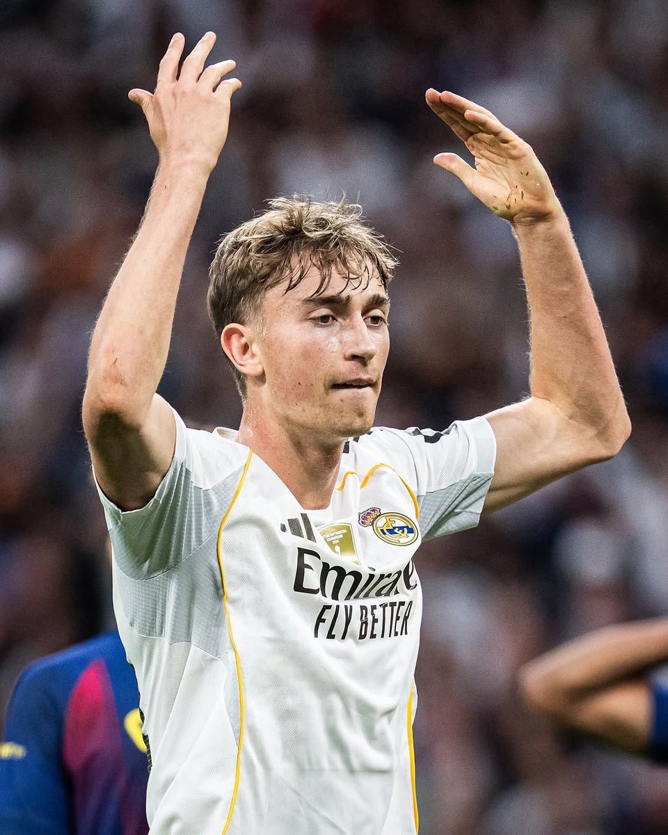 theMadridZone's tweet photo. Big season ahead. ⌛️⚪️ https://t.co/z5VGqnknLy