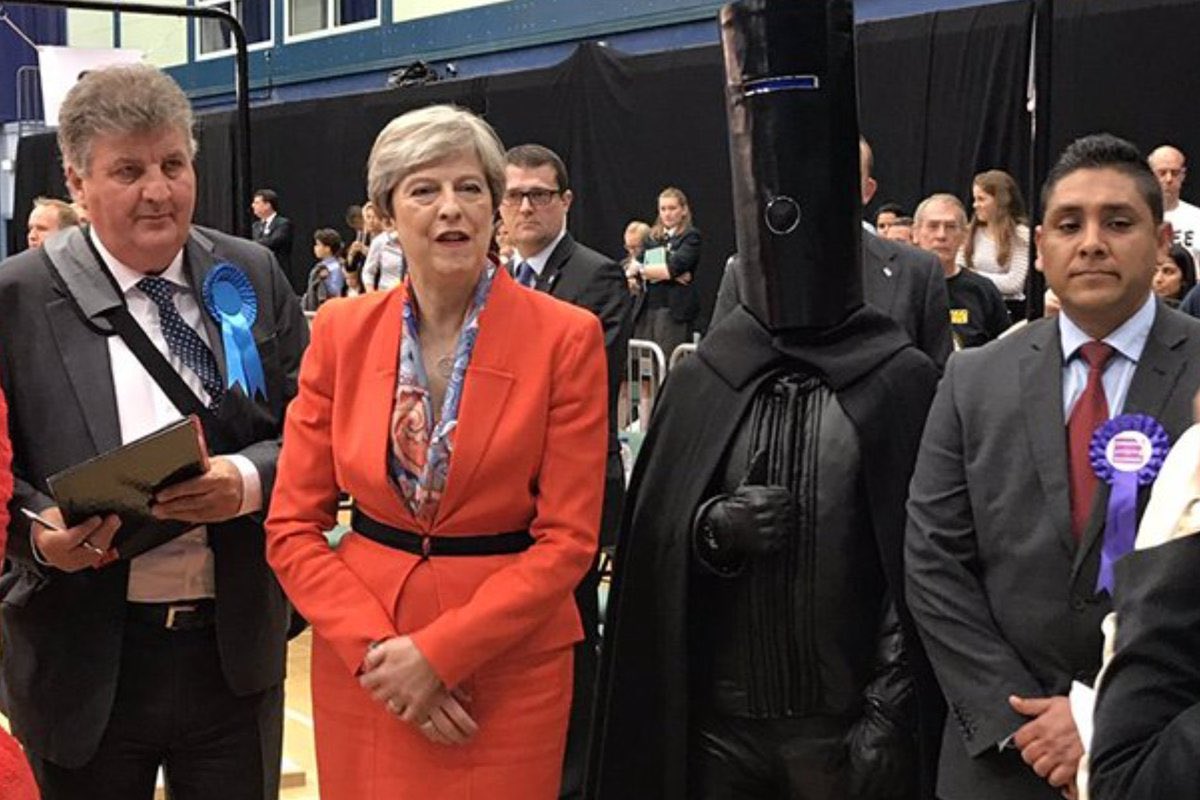 SAThevoz's tweet photo. Any serious British politician doesn’t fear being photographed next to Count Binface at an election count - indeed, for an aspiring Prime Minister, it’s a rite of passage. https://t.co/jfiyXu4pPO