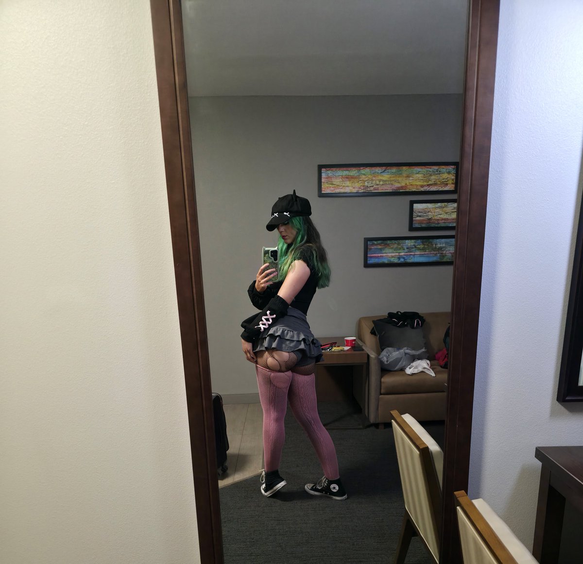 theMC_AnyaRune's tweet photo. Happy fan service Friday everyone!! What do you think of my new hat? 👀

I hope everyone has the most ✨️KAWAII✨️ weekend EVER!! 👉👈

Notice Me yet? 🤭💚 https://t.co/kD3VaJh9x5