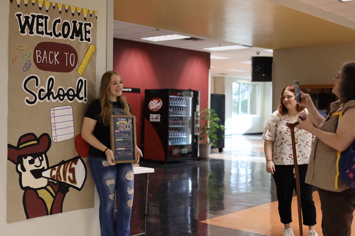 BPCCCavs's tweet photo. Welcome back, Cavs! #BPCCproud #YouBelongAtBPCC #goLCTC #FirstDayOfClass https://t.co/ApsY2V4Yww