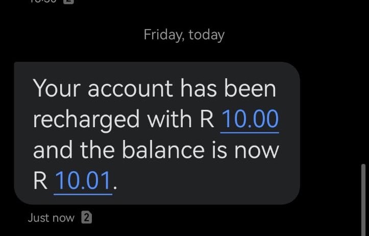 BongsMahlangu_'s tweet photo. Sometimes the small things come with a little plot twist 😂 Recharge with R20 or more, drop your proof of recharge and tag @TelkomZA for a chance to win Telkom Airtime or Data voucher. Kuyazanywa 👀 https://t.co/1W5xmLjrCE