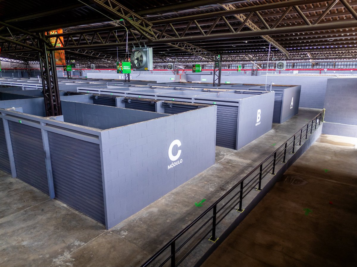 ObrasPublicasSV's tweet photo. La nueva Central de Abastos de Usulután cuenta con puestos de venta, bahías y muelles de carga, cuartos fríos y área para lavado de mariscos.

Un espacio que mejoramos para facilitar las actividades comerciales y el abastecimiento de productos. https://t.co/zGnzuRjsuT