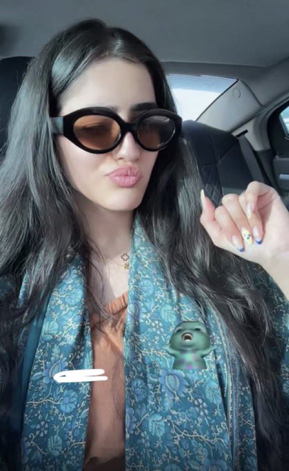 i1lexi's tweet photo. كسمكك  ع اربعع خلني اهينك ي ولد البهيمه💦😭 https://t.co/6qv5FwFXyG