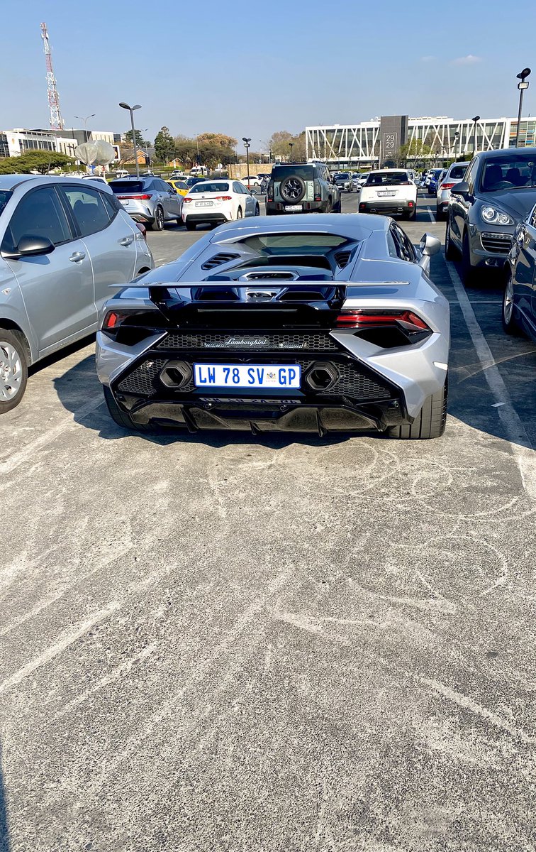 AustineM_'s tweet photo. V10 EXEC😤💸 https://t.co/snowLvHxm2