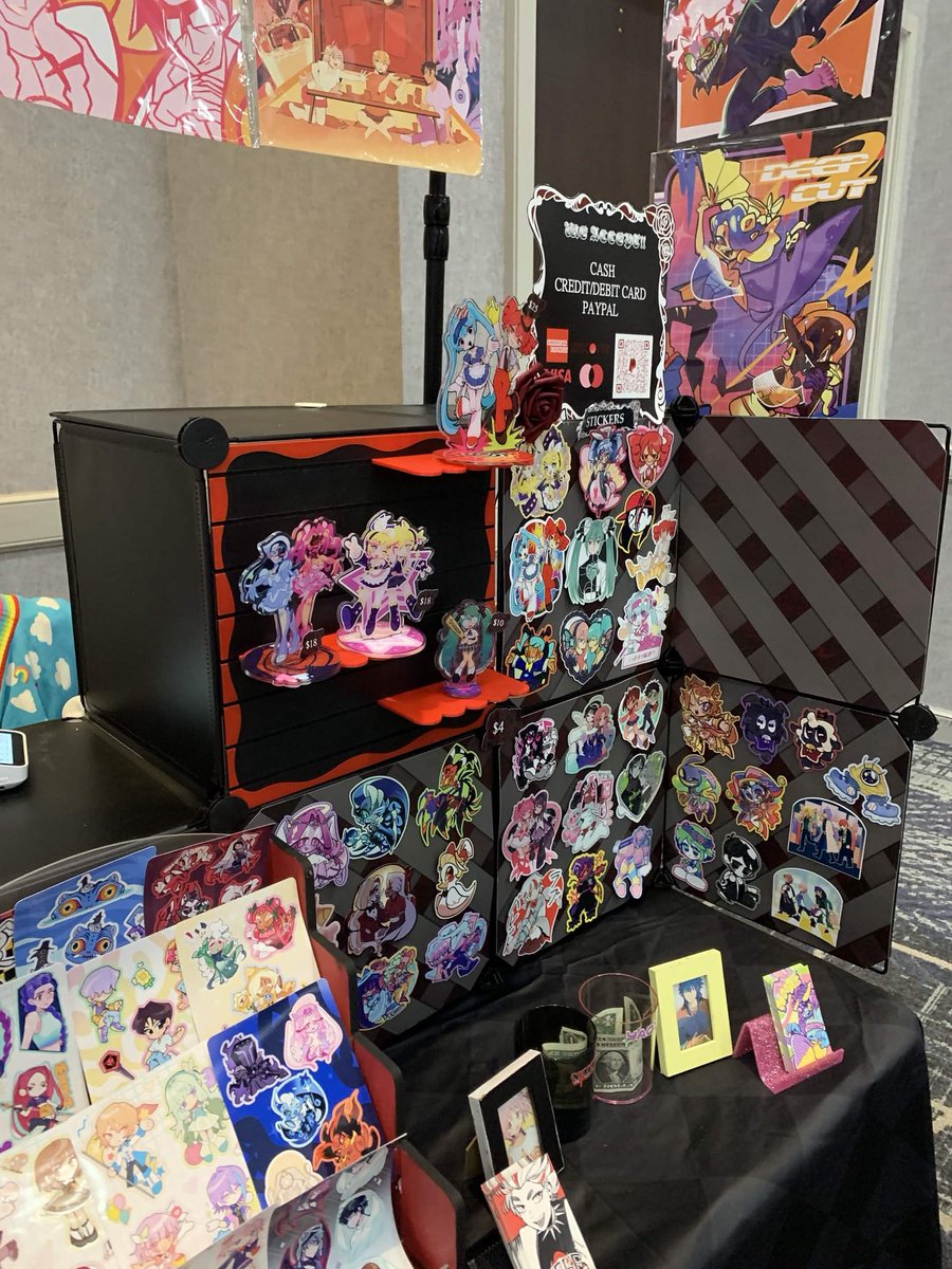 NoodleBowl_Pop's tweet photo. At Queen City Anime!!! https://t.co/thU2yOyeeB