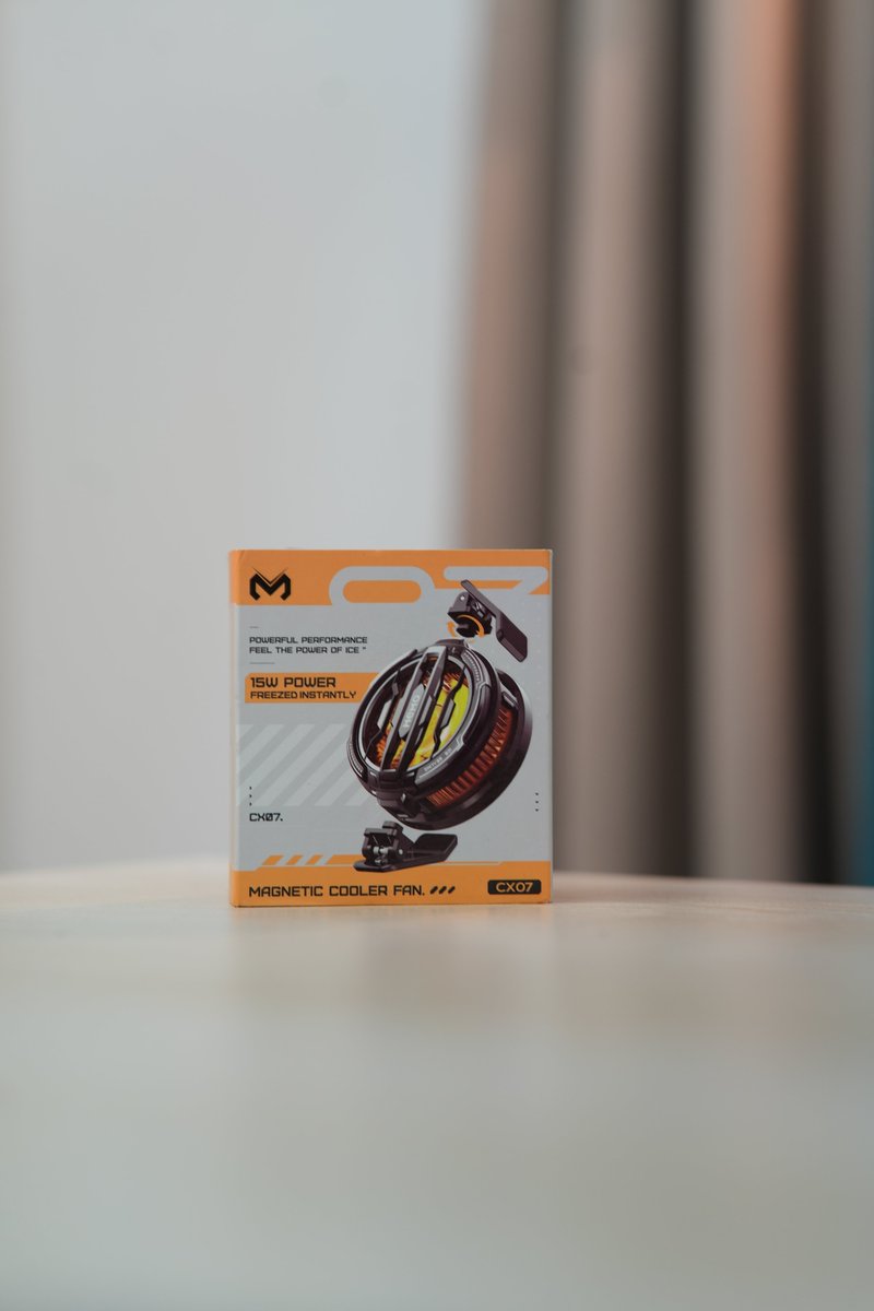 TechZentGadgets's tweet photo. 🚨 KEEP YOUR PHONE COOL! 🎮❄️

❄️ MEMO CX07 Magnetic Phone Cooler
✅ 15W Semiconductor Cooling
✅ Magnetic + Clip Design
✅ RGB Gaming Light
✅ Lightweight &amp; Portable
✅ Type-C Powered
⏳ Limited Stock—Order Now!  
FB Page: https://t.co/h0cjLY5MJX
#techzent #gaming #fan https://t.co/VeMmLk4l3L