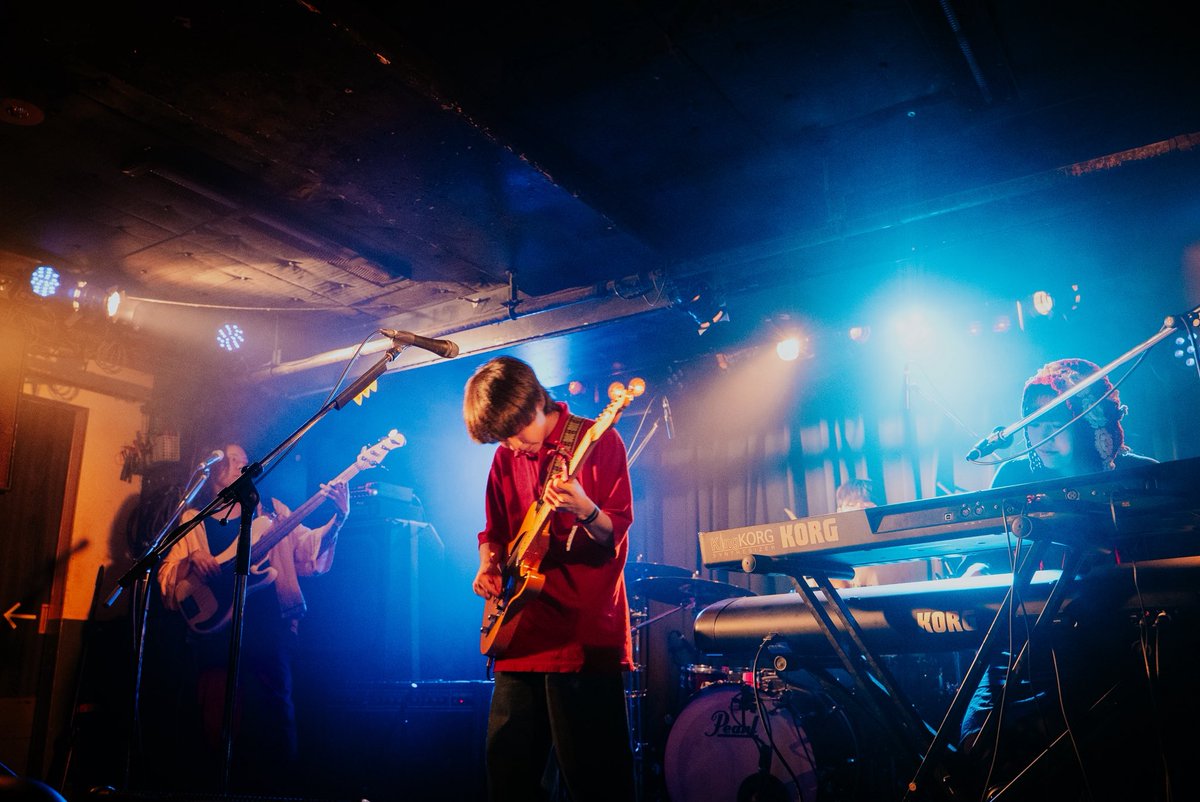 RutileNote's tweet photo. 2026.08.14(Fly)下北沢近松にて
「DRAFT FES 2026 in TOKYO」
北海道札幌市からルチルノートでした！

初東京ライブ！素敵なサポートメンバーと最高のライブハウスでした！✨️
見に来てくれた皆様、ありがとうございました！！🗼
 #ドラフトフェス2026  #ドラフェス  #ルチルノート https://t.co/BLpuXkeUdC