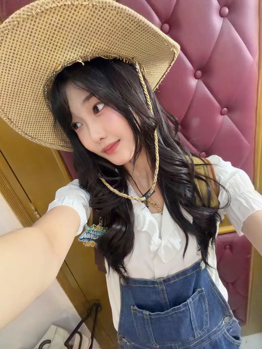M_OlineJKT48's tweet photo. TFT https://t.co/mSEbnnStQk