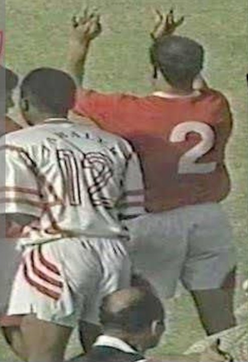 elkeem13's tweet photo. @AndrewZSC14 هو انت اي حد يطلعك مسرح ويخليك هلهولة يبقي لجنة .  ما علينا جبتها بردو من علي حجره ولا عجبتها القعدة هناك يابن الأحبة الكرام !!!؟
😁😁😁 https://t.co/93r21U7ems